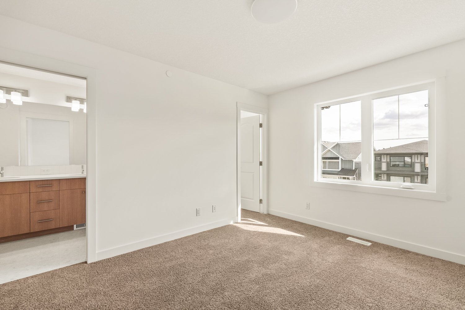 A photo of a quick possession home in Livingston, located at 47 Herron Walk