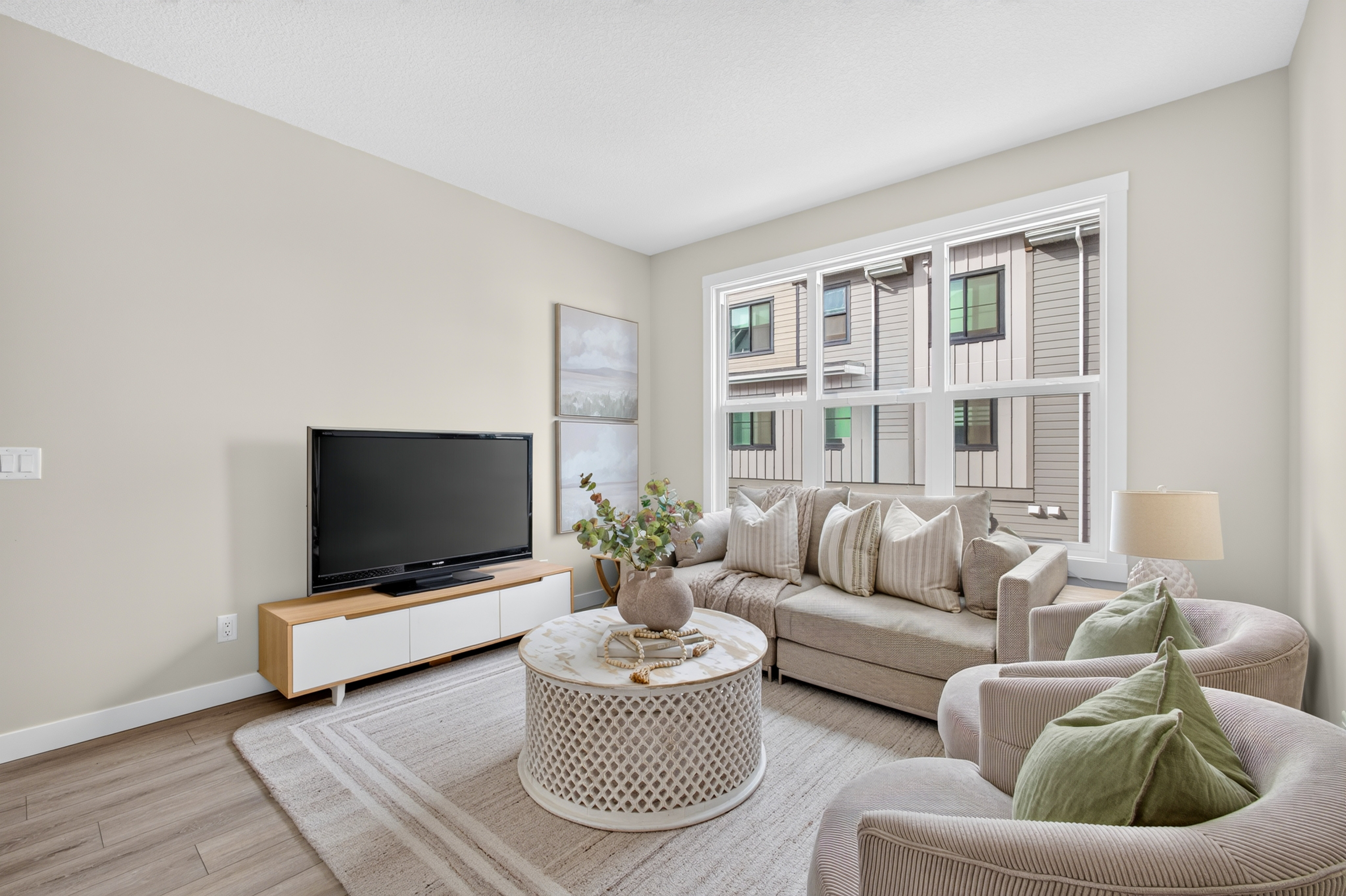 1703 255 Rowmont Blvd