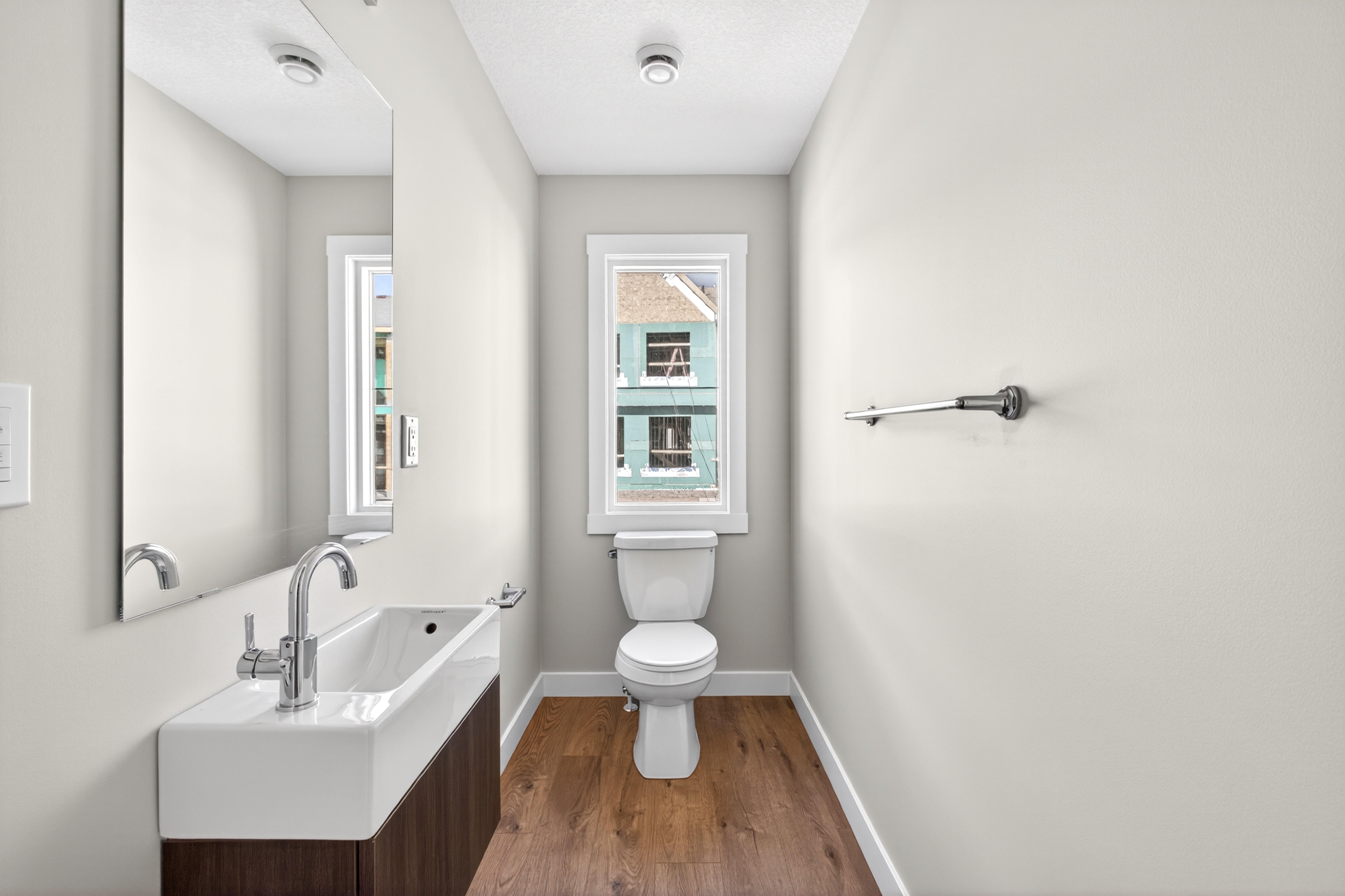 Photos of a quick possession home in Rockland Park at 610 255 Rowmont Blvd NW