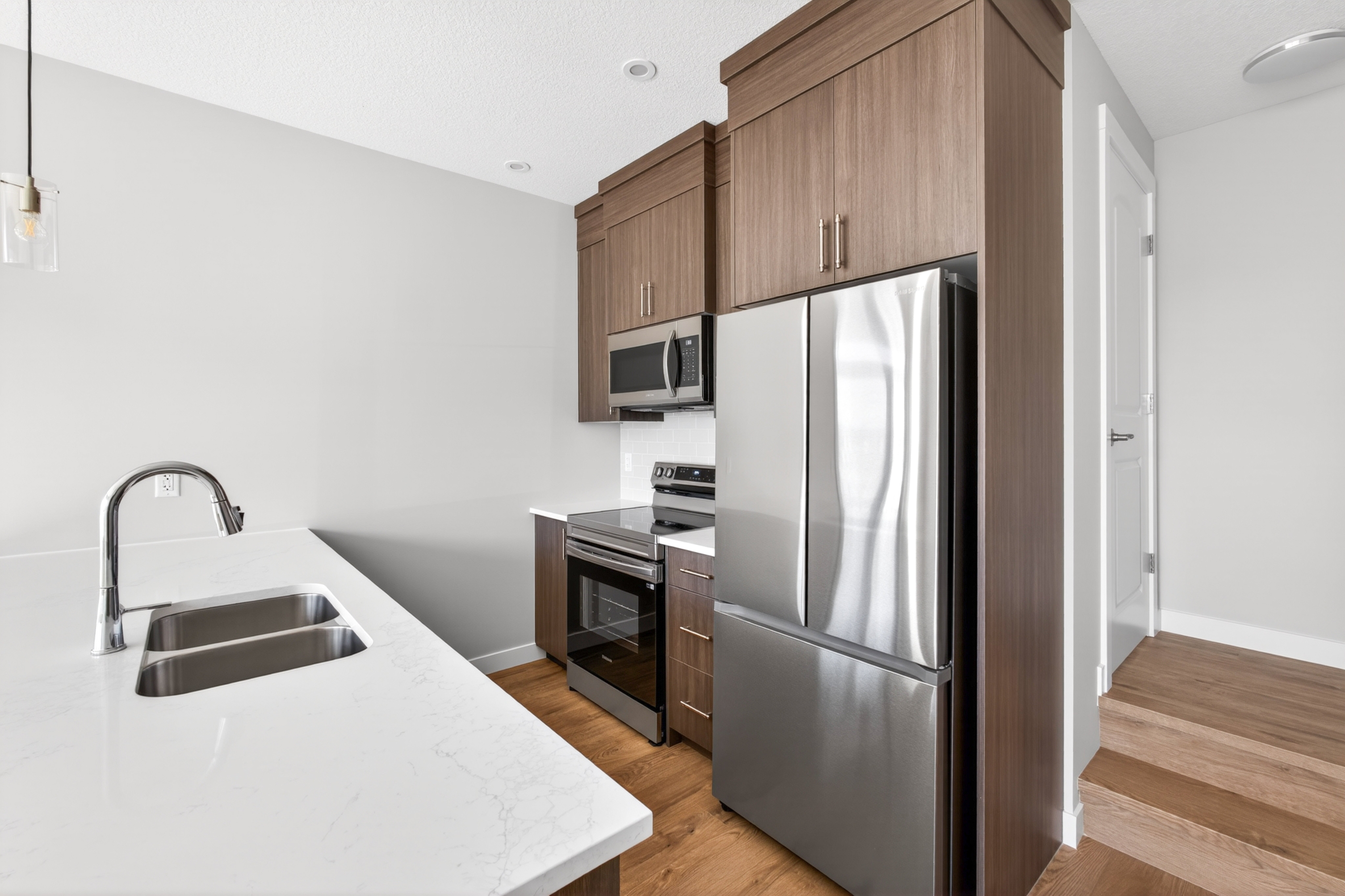 Photos of a quick possession home in Rockland Park at 610 255 Rowmont Blvd NW