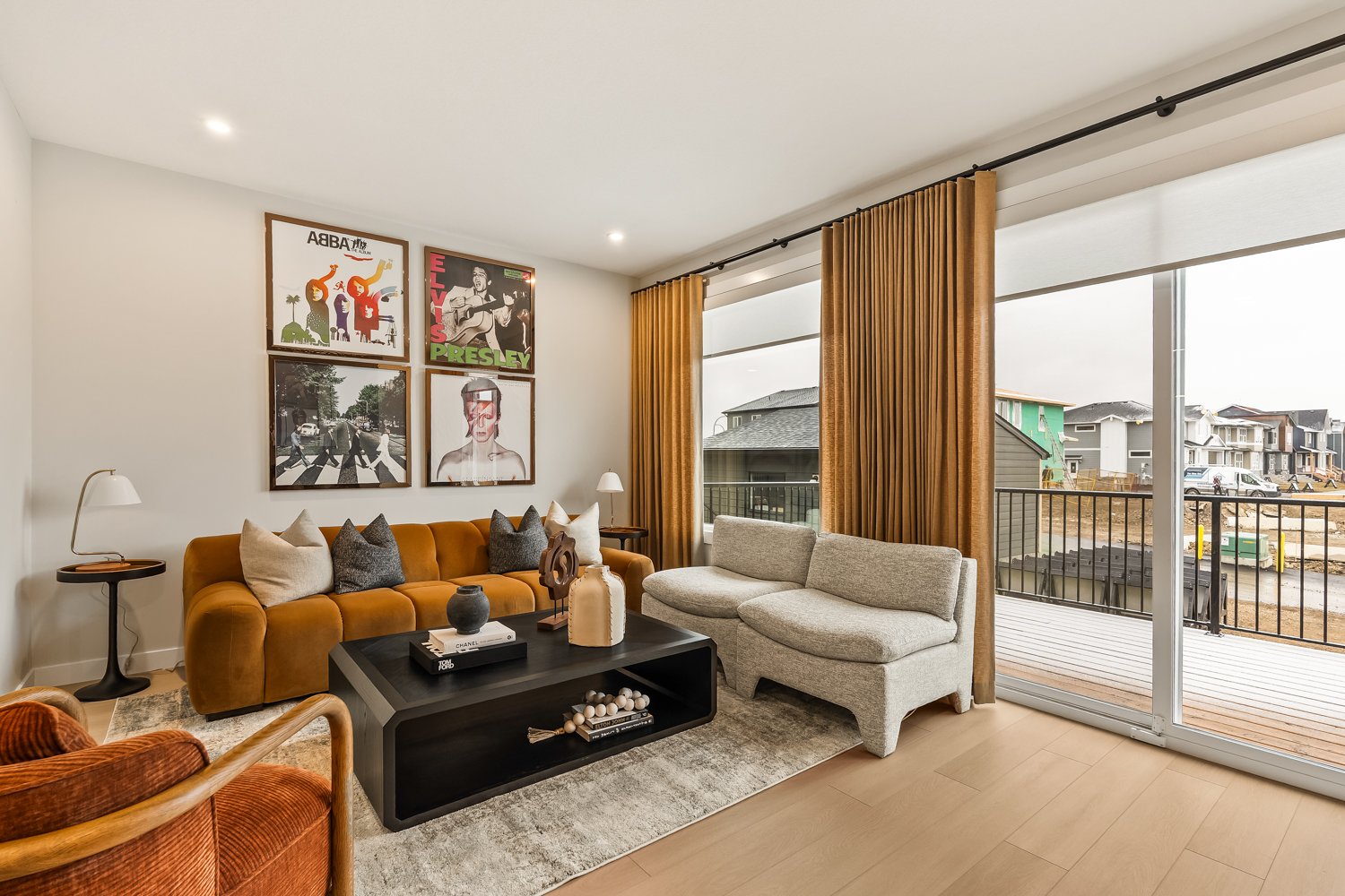 Oak - Living Room - Calgary - Brookfield Residential