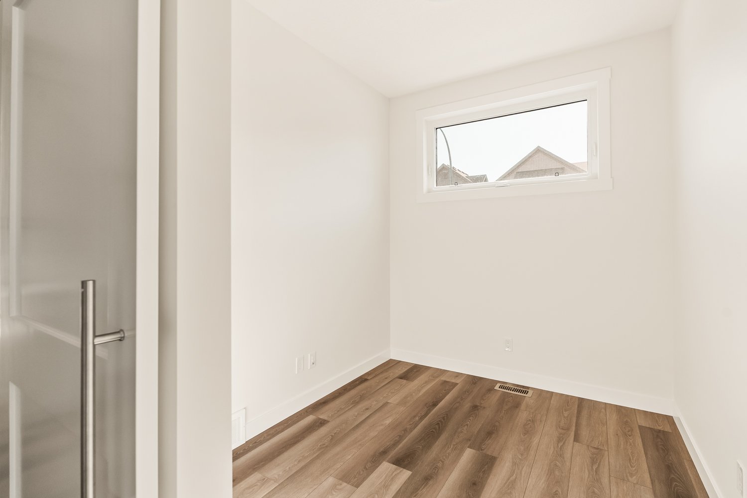 A photo of the quick possession home at 7 Silver Spruce Bay SW in Silver Spruce by Brookfield Residential