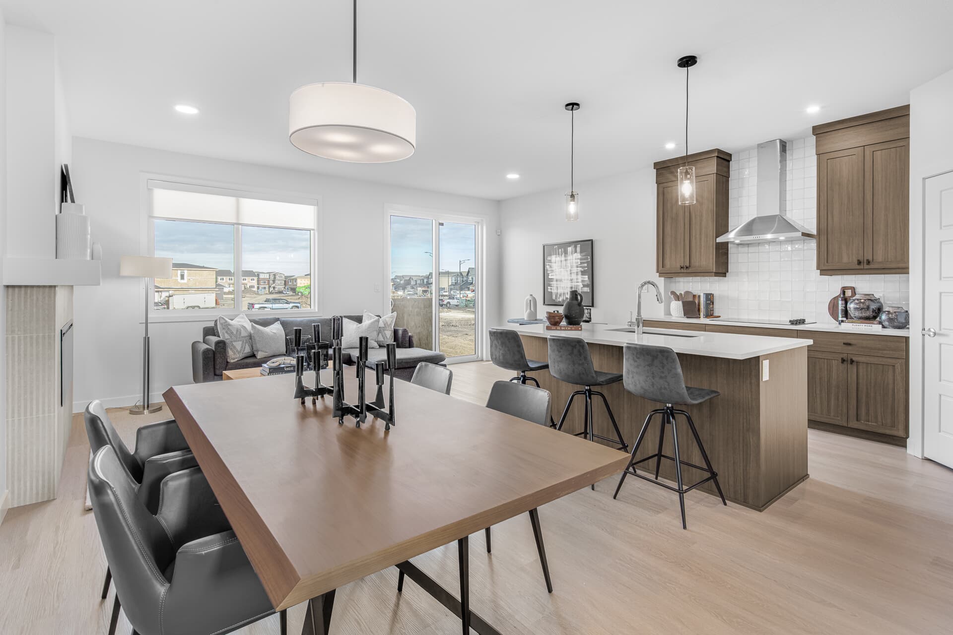 Astoria Show Home In The Orchards in Edmonton Alberta