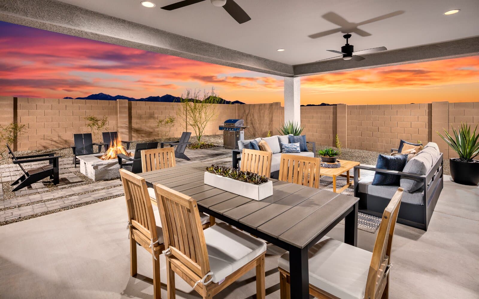Laredo at Highland Ridge - Outdoor Room