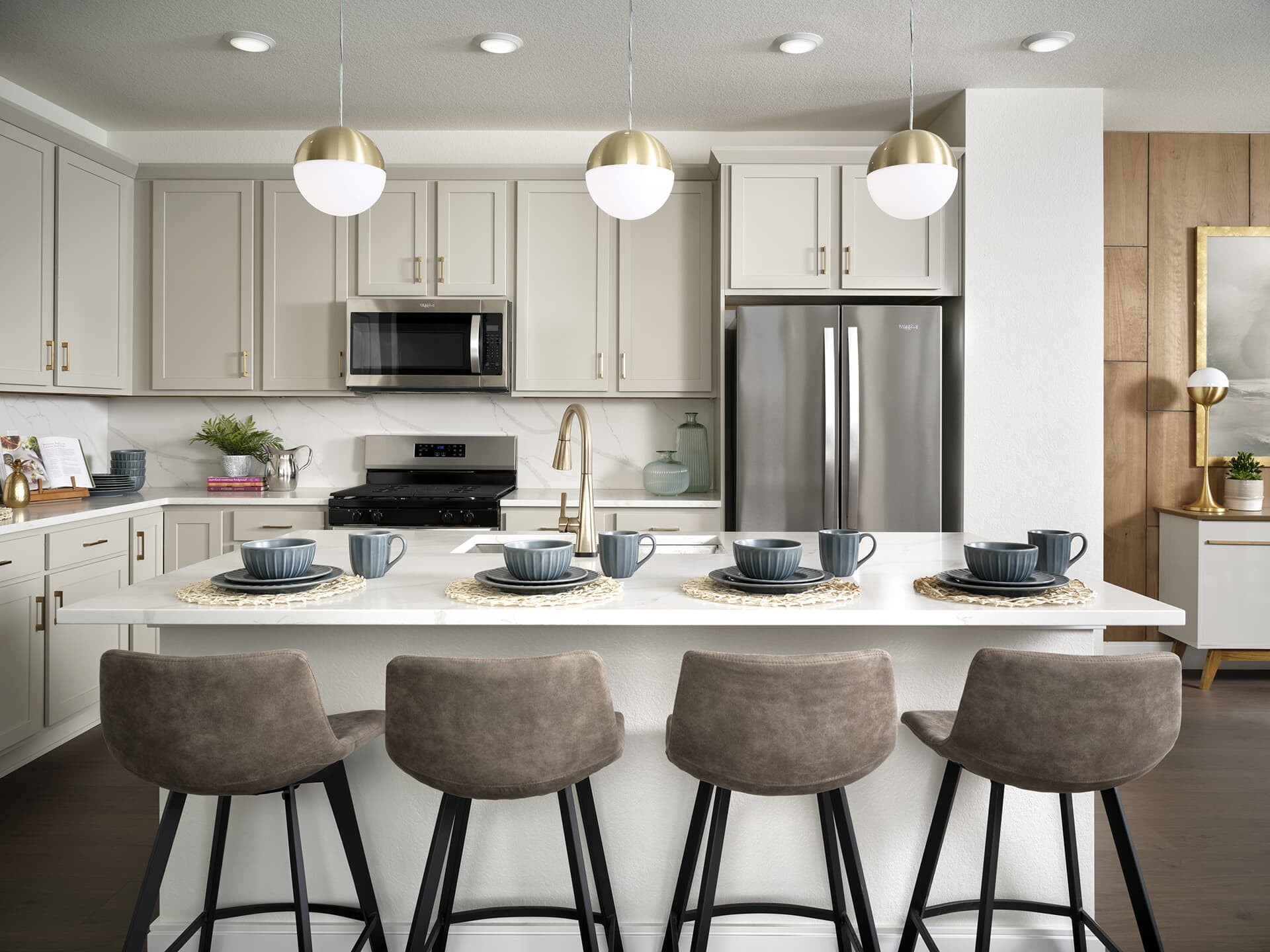 Horizon 5 Kitchen at Midtown in Denver, CO Horizon 5 Kitchen at Midtown in Denver, CO