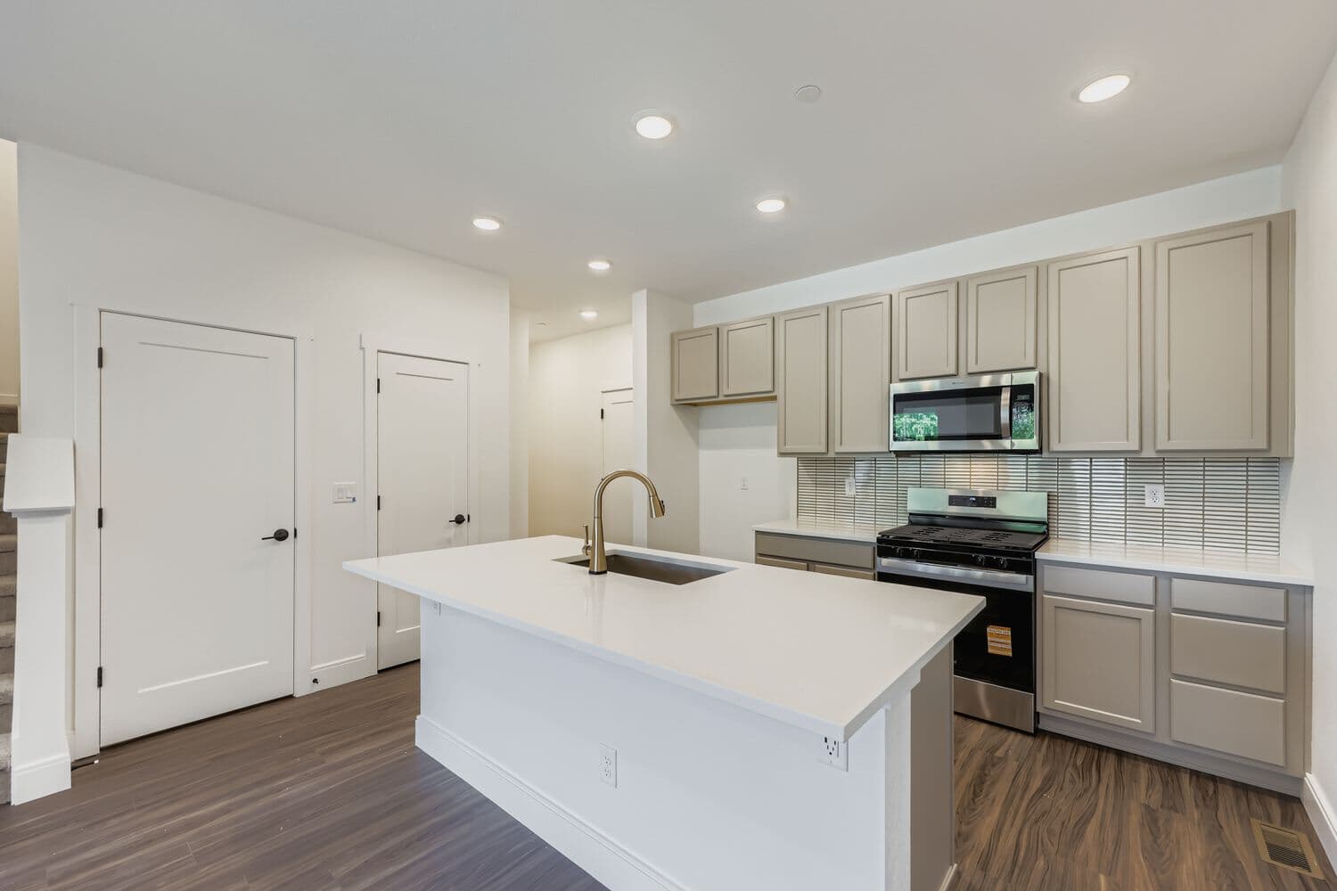 2475 West 69th Place Kitchen at Midtown in Denver, CO 2475 West 69th Place Kitchen at Midtown in Denver, CO