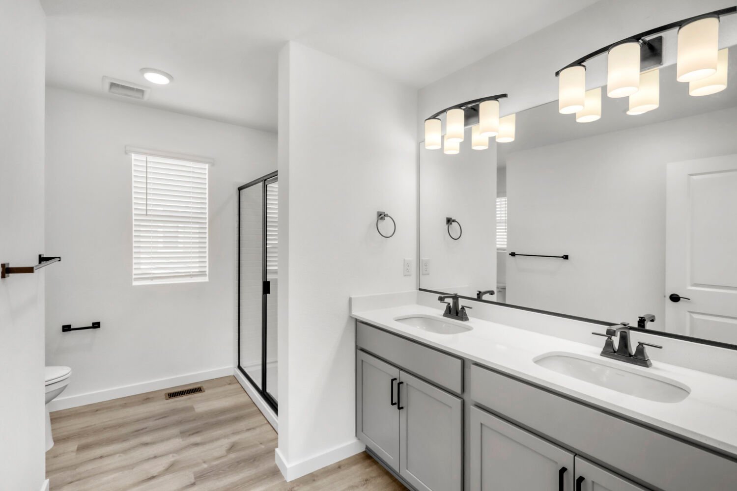 Canvas One Primary Bath at Barefoot in Firestone, CO