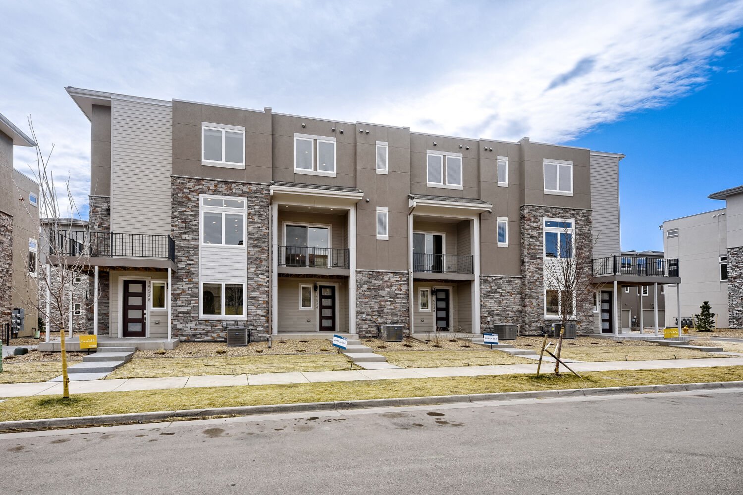 Cadence Eleven Exterior at Solterra in Lakewood, CO