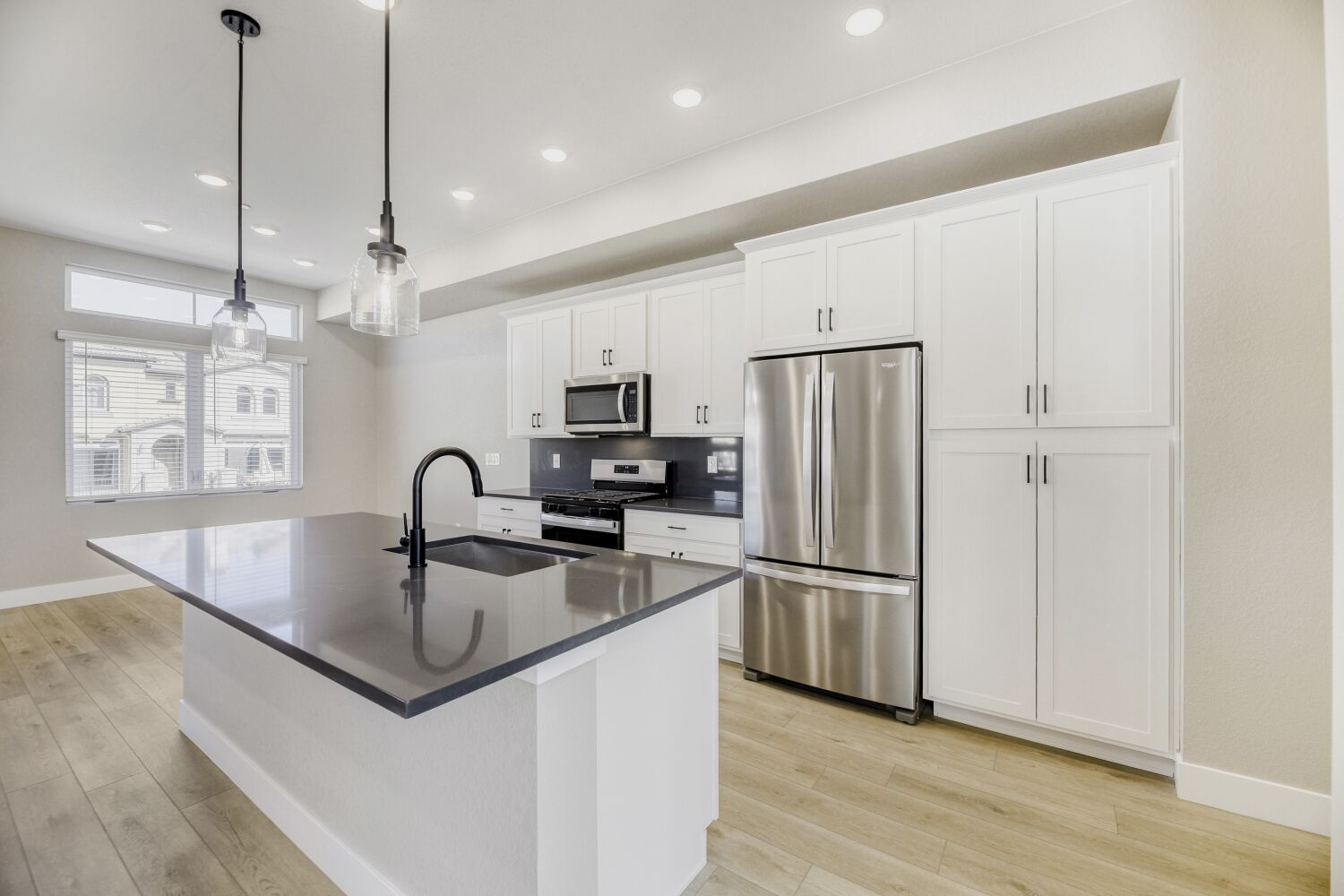  Dining Nook at Solterra in Lakewood, CO