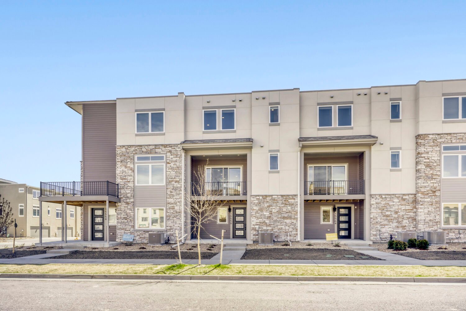 Cadence Eleven Exterior at Solterra in Lakewood, CO