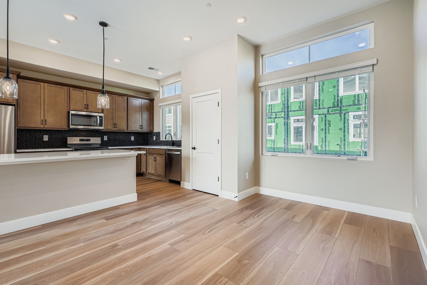 15563 West Washburn Drive Dining Nook at Solterra in Lakewood, CO 15563 West Washburn Drive Dining Nook at Solterra in Lakewood, CO