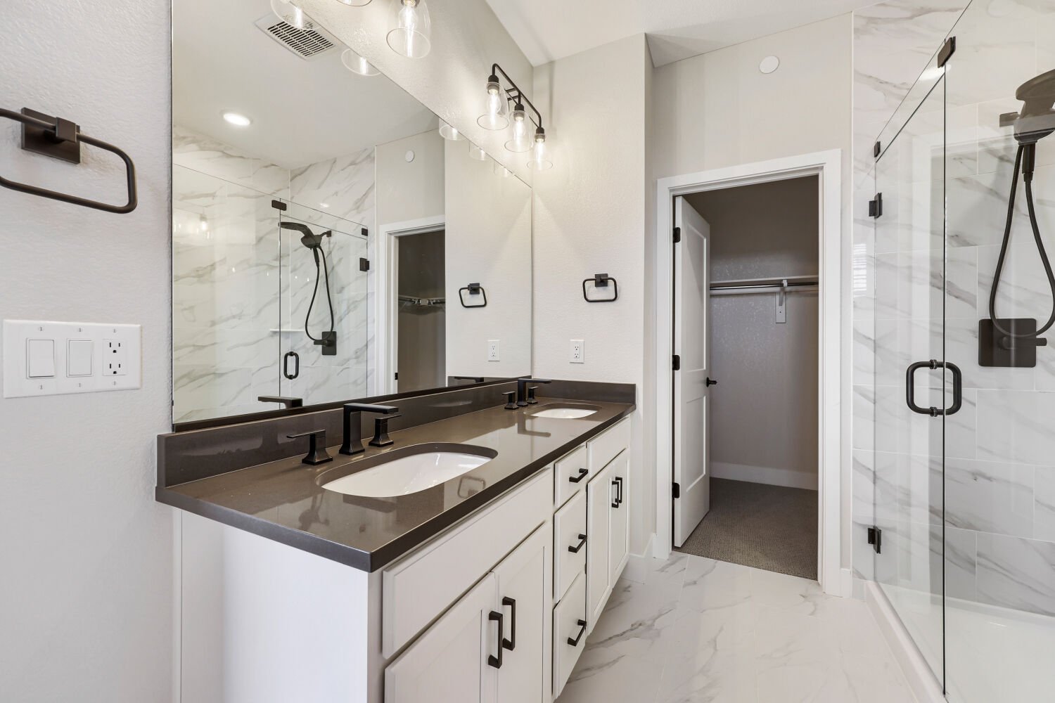 Apex Four Primary Bath at Uplands in Westminster, CO