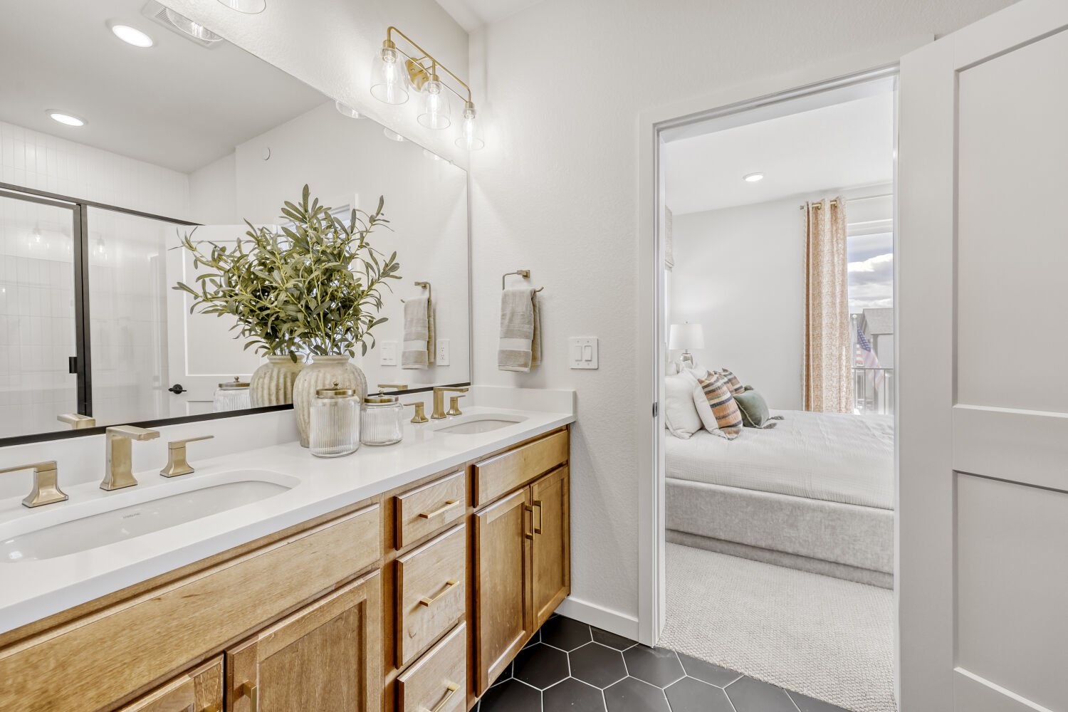 Contour Two Primary Bath at Uplands in Westminster, CO