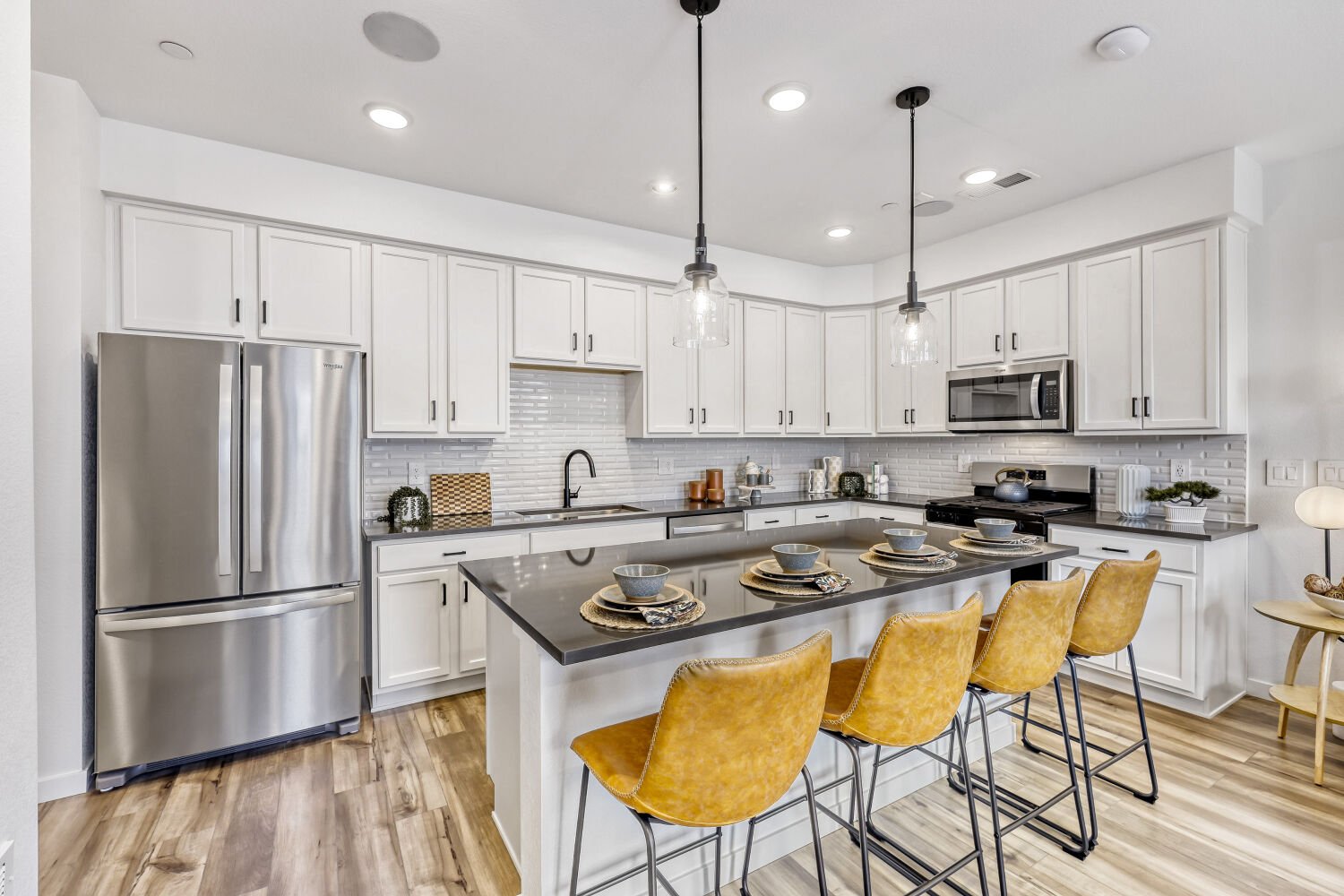 Contour Three Kitchen at Uplands in Westminster, CO