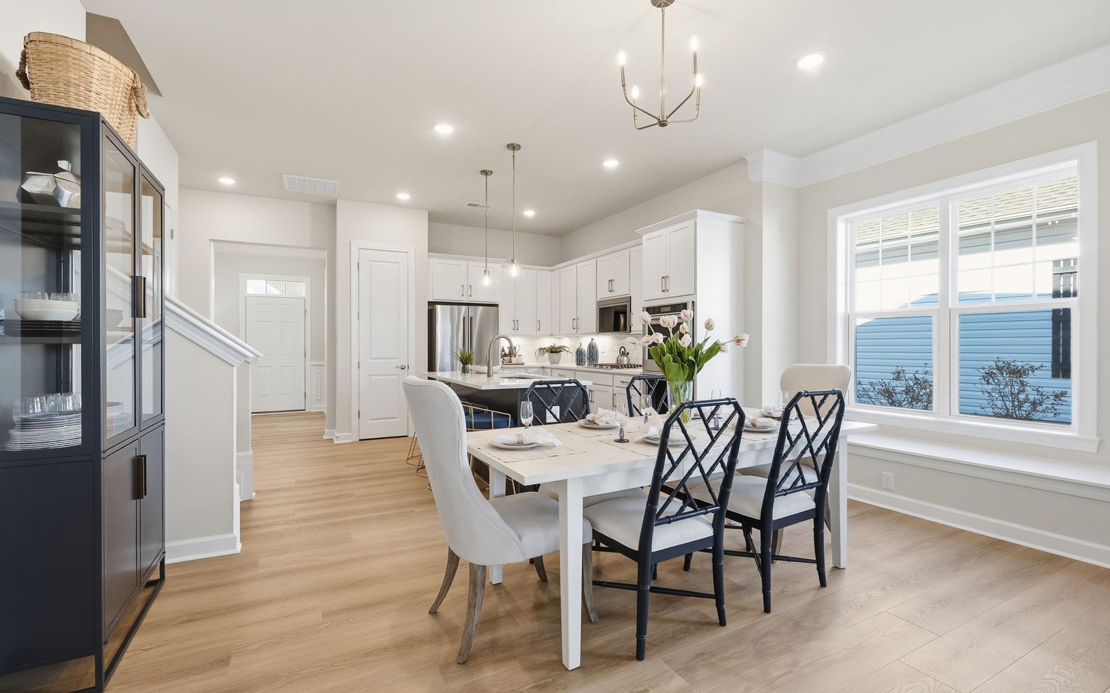 The dining room of the Chagall.