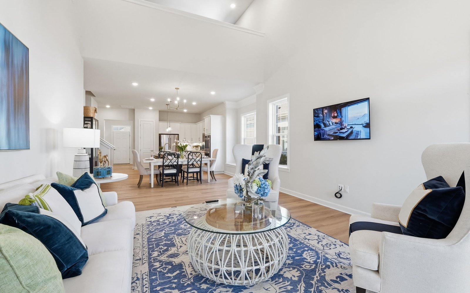 The family room of the Chagall.