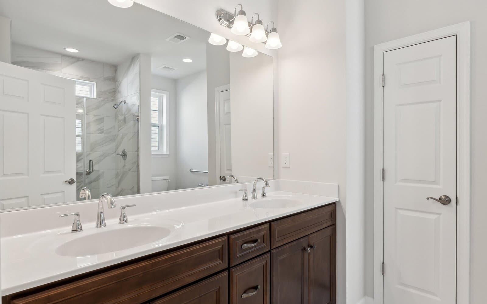 The primary bathroom of the Monet on homesite 983 at Heritage Shores by Brookfield Residential.