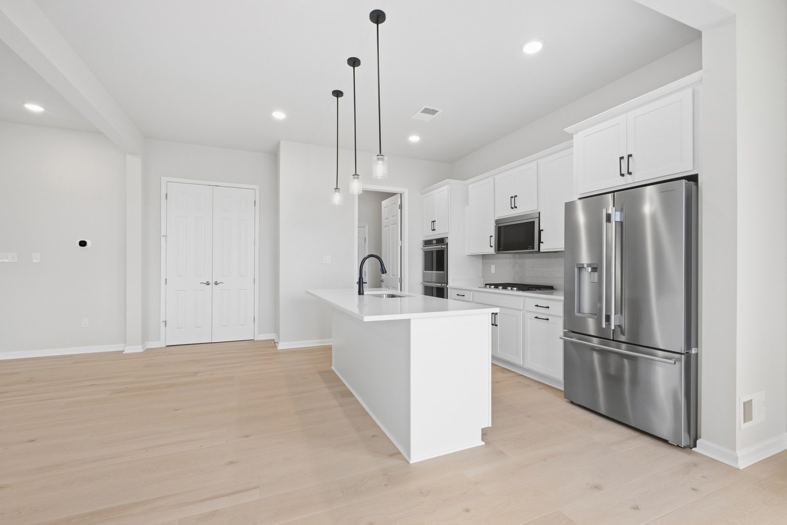 The kitchen of the Savoy II on homesite 989.