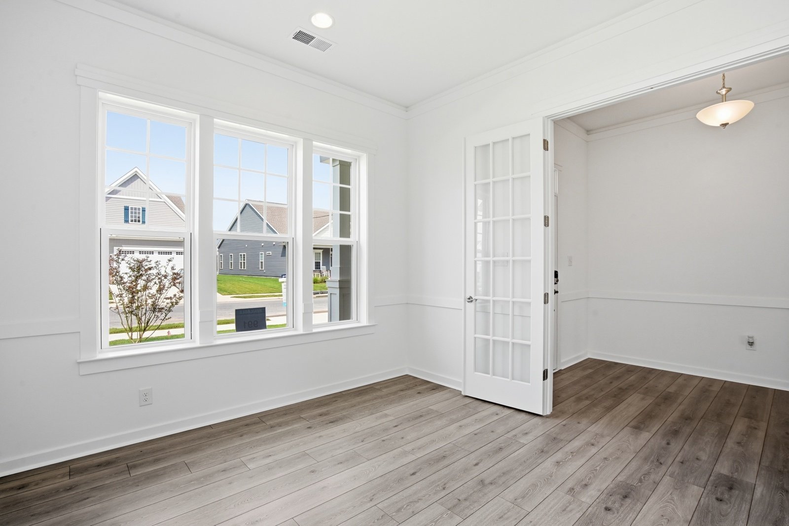 The dining room of the Picasso on homesite 991.