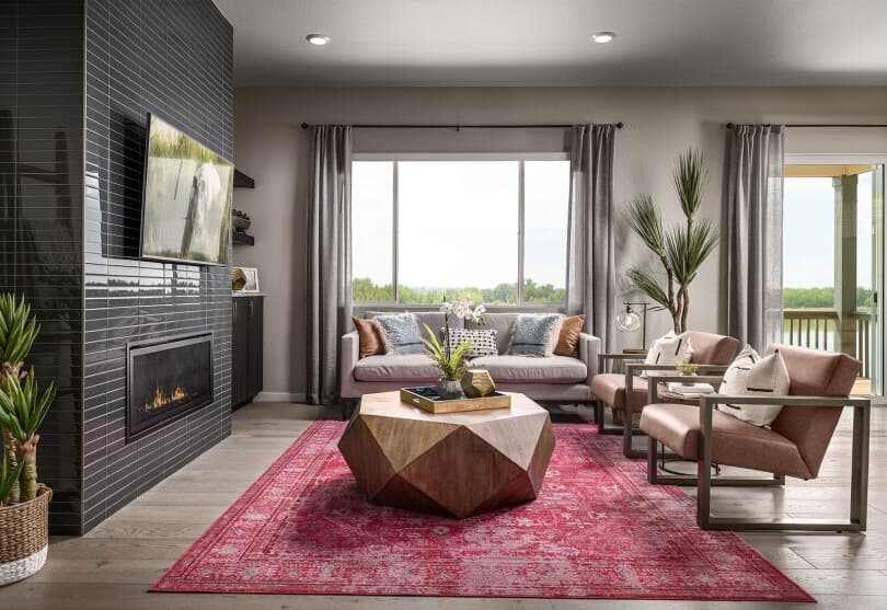 Pop of pink in a Brookfield Residential home in the Ovation Portfolio at Barefoot Lakes in Colorado