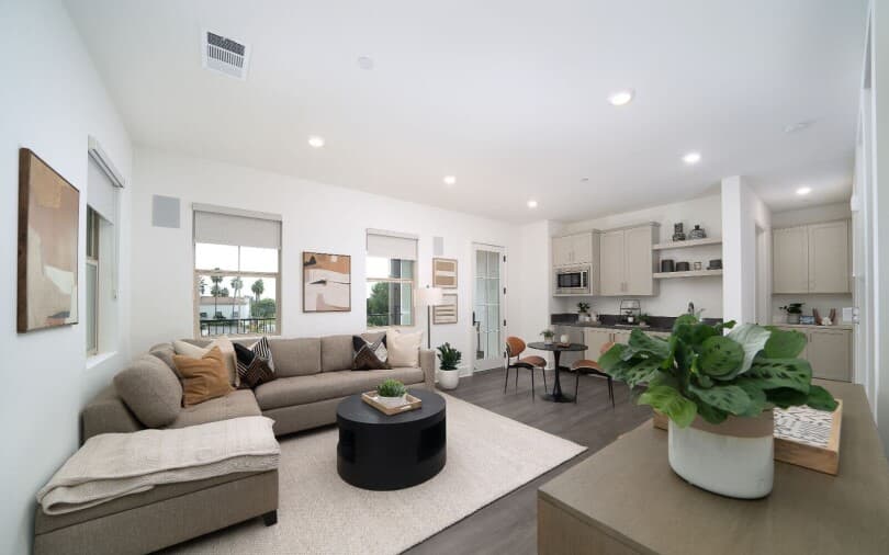 Multi gen suite in Villas Plan 6 at Los Coyotes Country Club in Buena Park CA