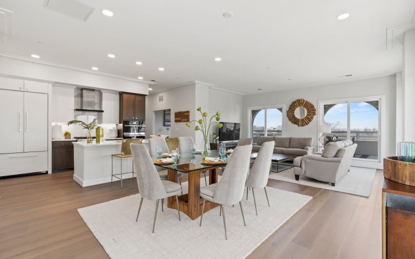 Living room, Condo Collection, Towngate North Community, Alexandria, Virginia