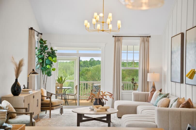 Family Room in Picasso at Hiatt Pointe at Snowden Bridge in Stephenson VA