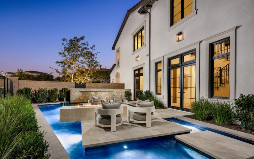 Side yard with pool Aliento Vista in Summit at Orchard Hills in Irvine CA