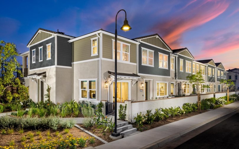 Exterior of Bloom at Edenglen in Ontario CA