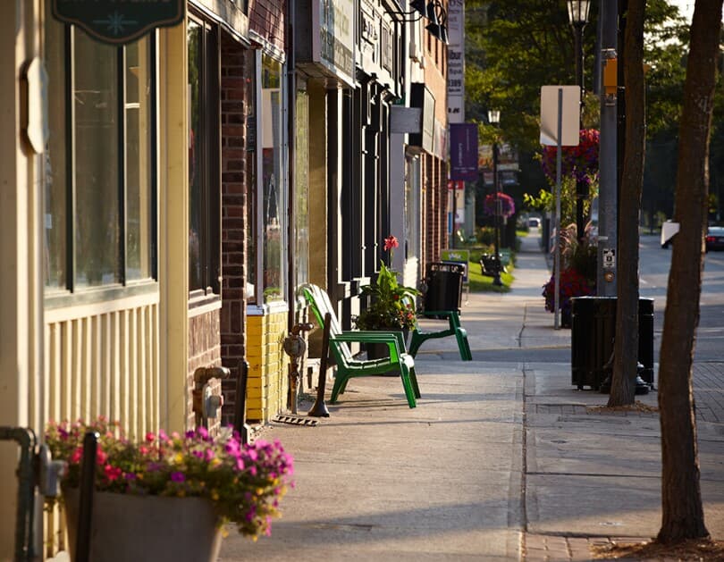 Street scene of Baxter, ON