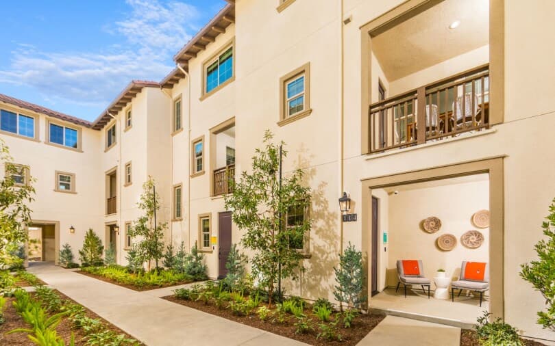 Exterior landscaping at Lantana@Beach Gardens in Stanton, CA by Brookfield Residential