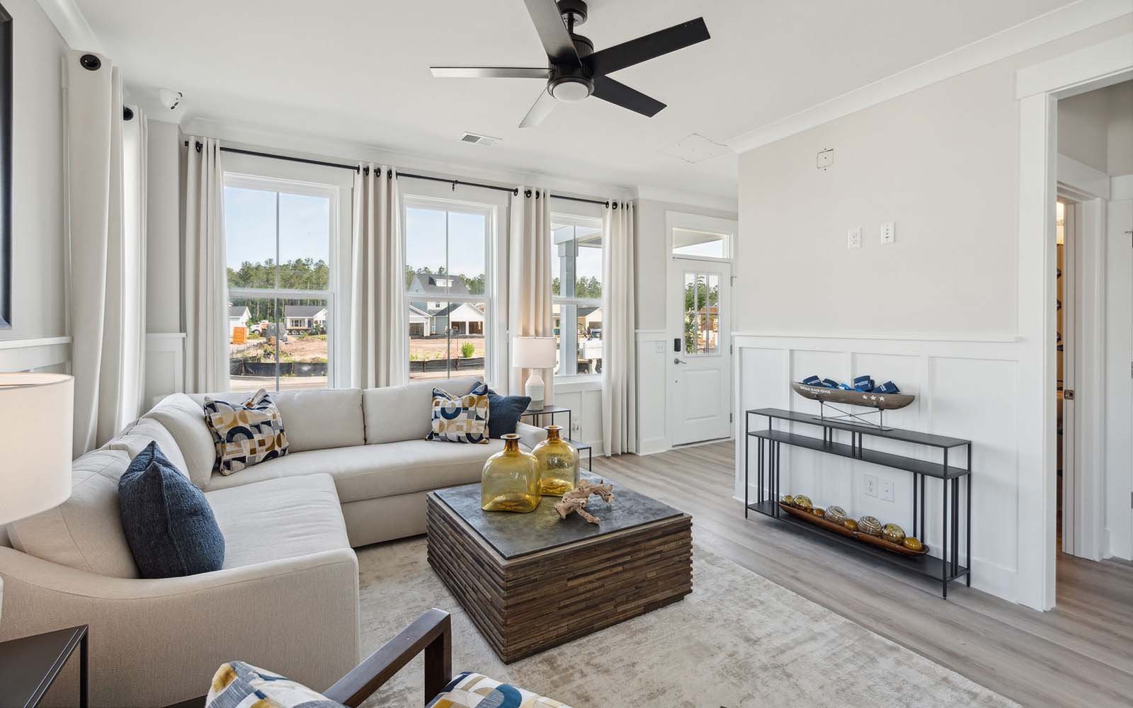 Temporary image of the living area of the Aiden.