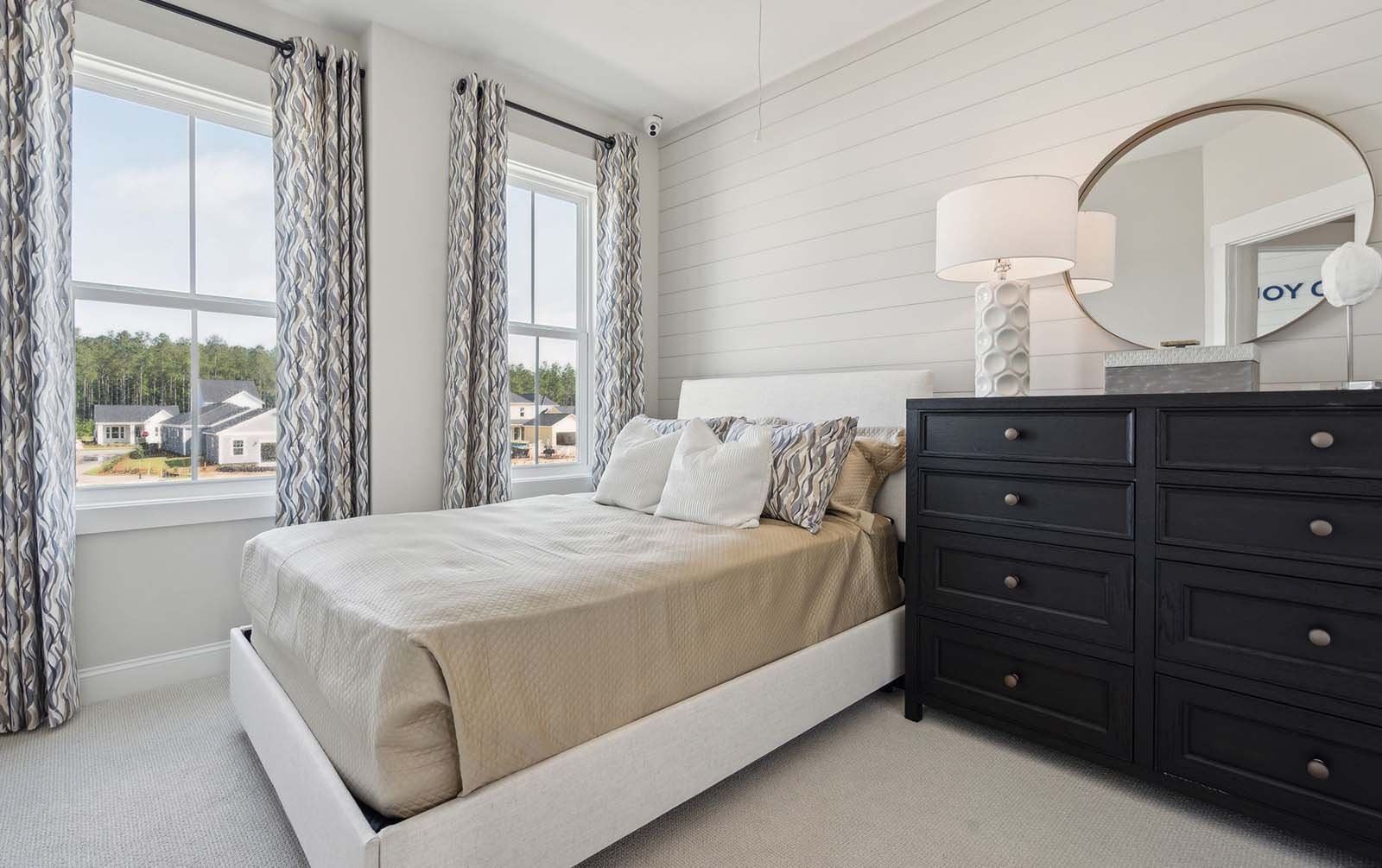 Temporary image of the secondary bedroom of the Aiden.