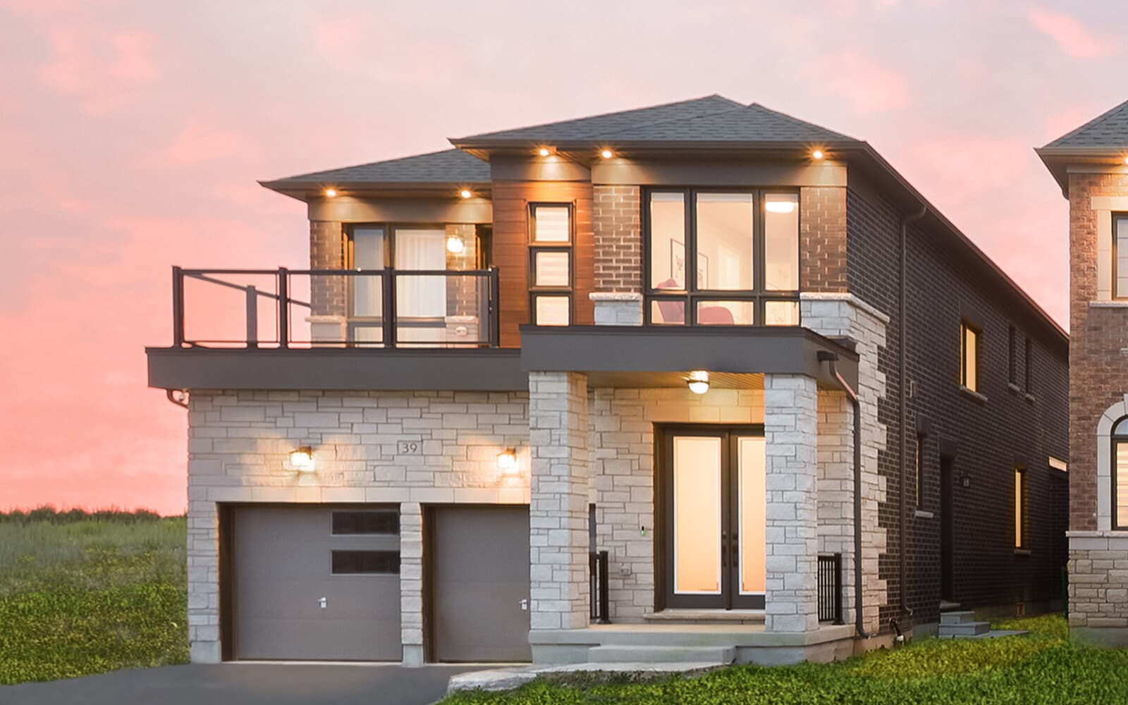 Exterior of the Chorley Model Home at Midhurst Valley in Midhurst, Ontario.