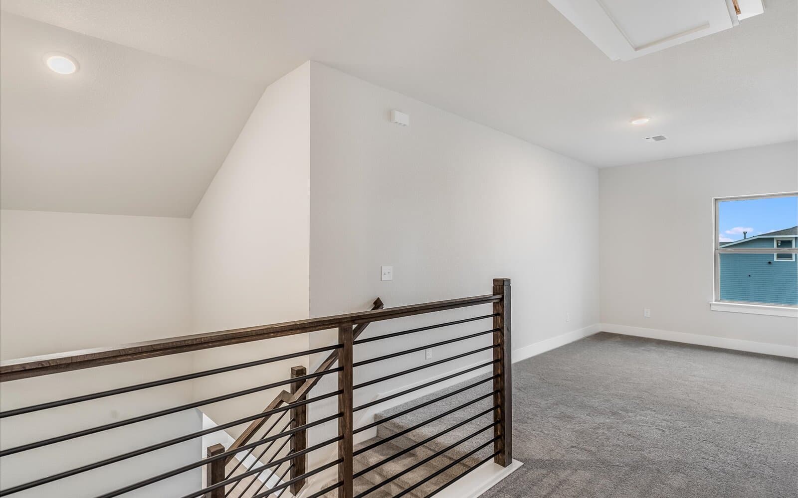 9416 Hamadryas Kitchen and Living Room