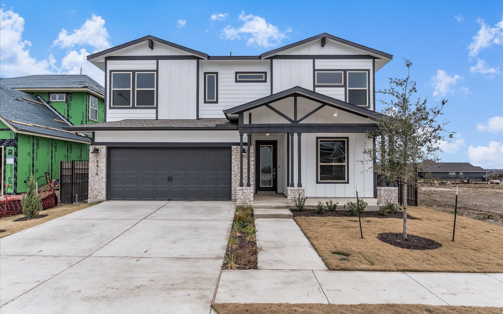 9416 Hamadryas Front Exterior