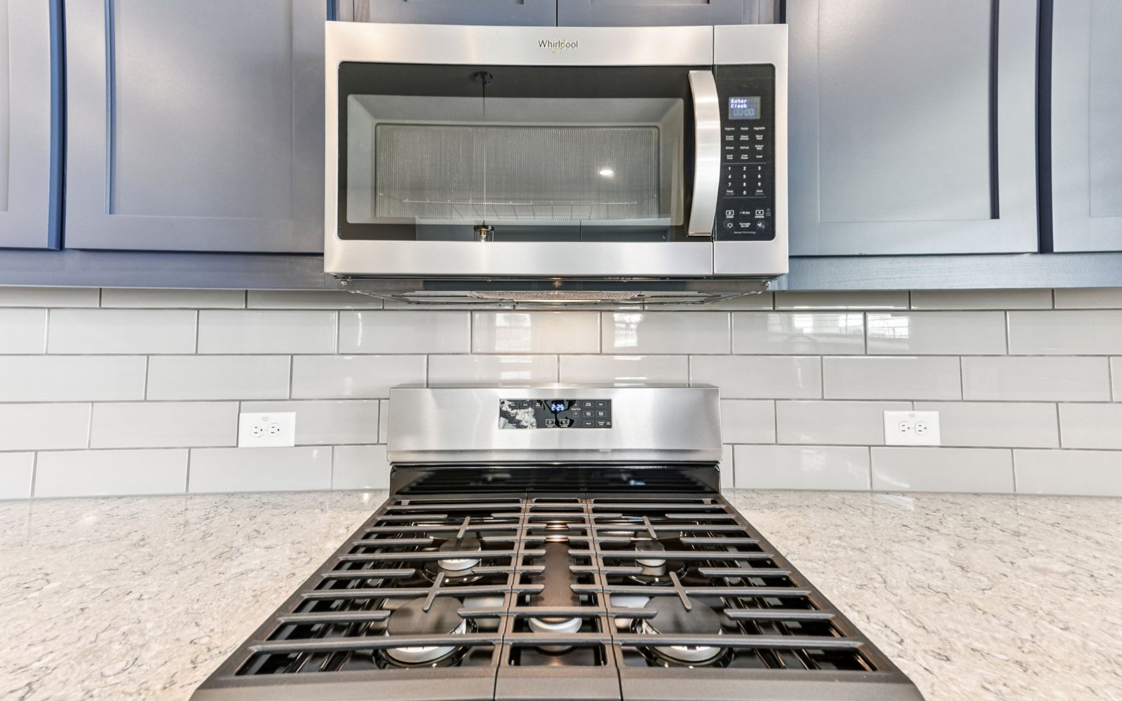 104 Maceo Way Unit 101 Stove and Mikcrowave