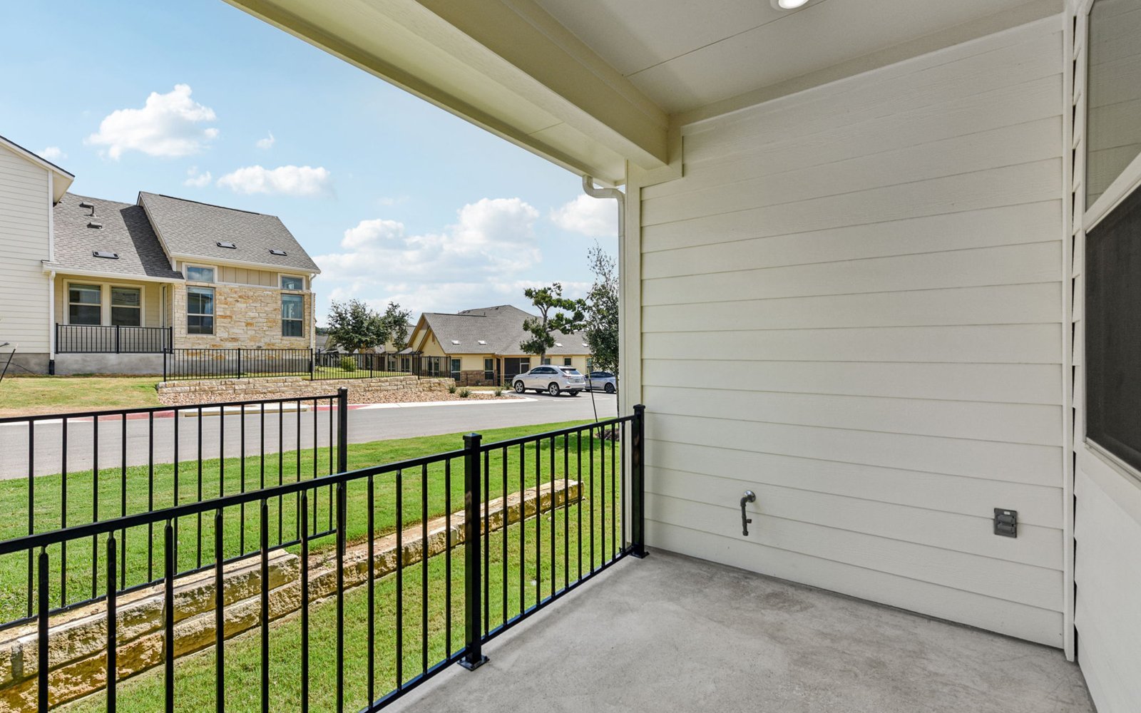 104 Maceo Way Unit 101 Porch