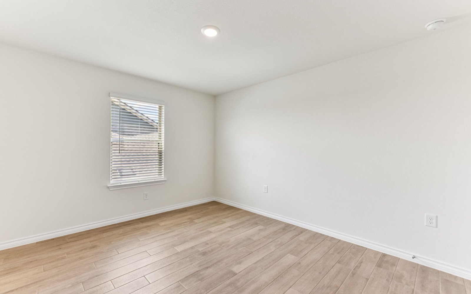 104 Maceo Way Unit 102 Room