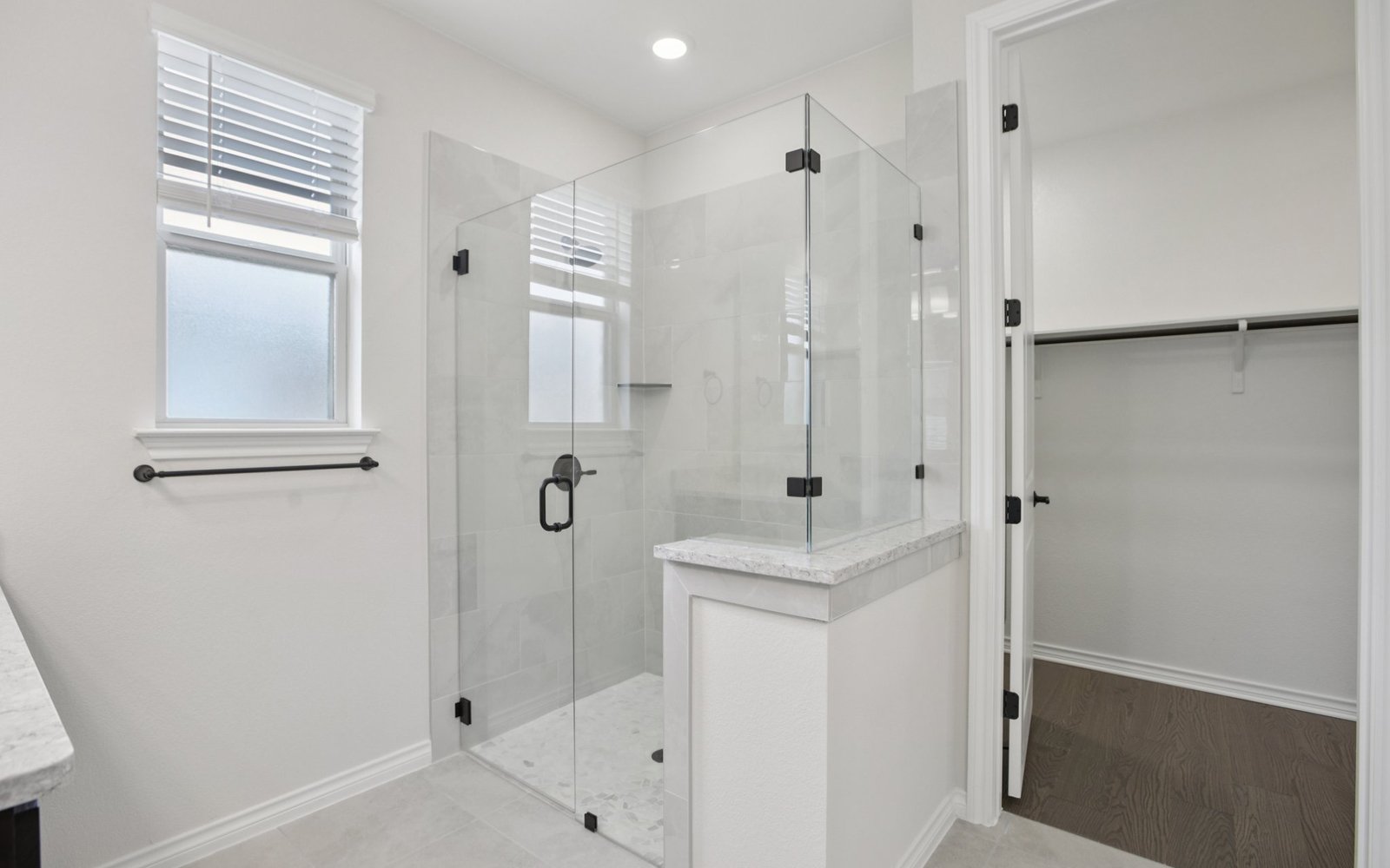 105 Antoinette Way Unit 101 Shower