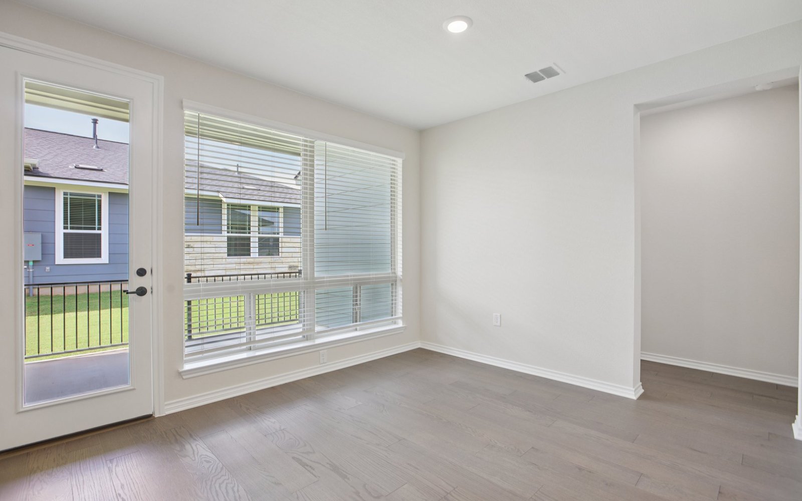 105 Antoinette Way Unit 101 Living Room