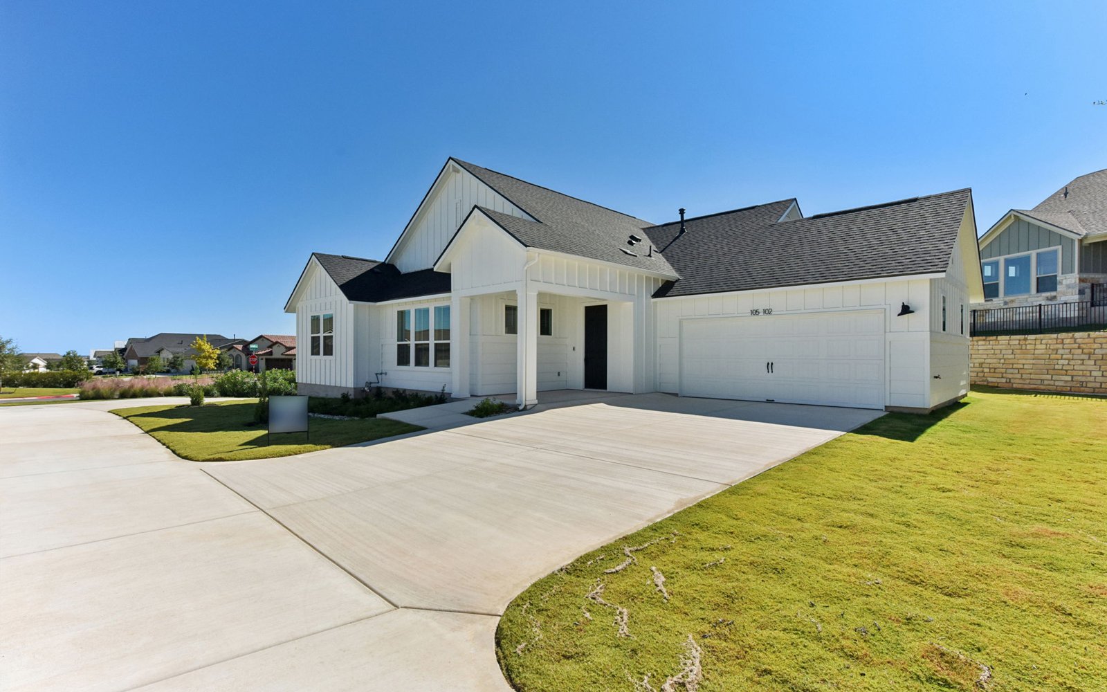 105 Antoinette Unit 102 Front Exterior