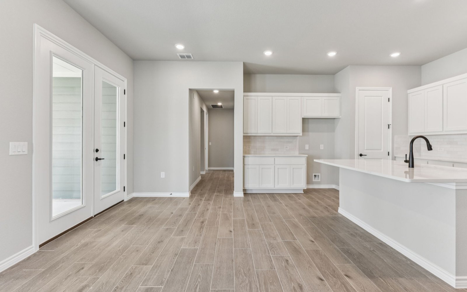 108 Maceo Way Unit 101 Kitchen