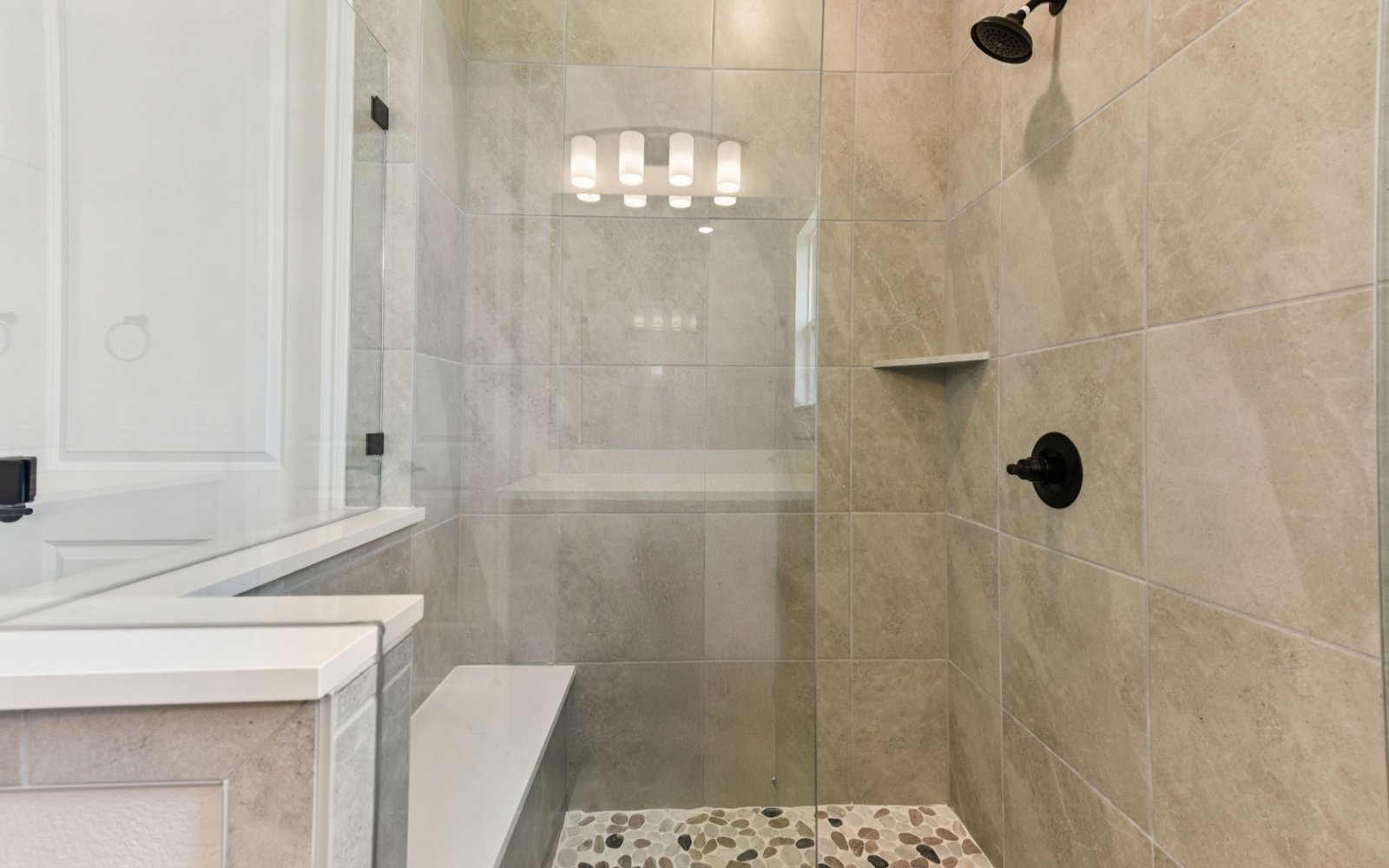 127 Antoinette Way Shower