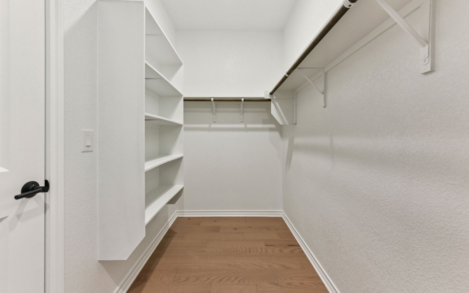 127 Antoinette Way Closet
