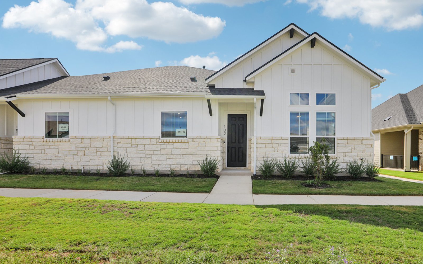 136 Stewart Drive Unit 102 Front Exterior