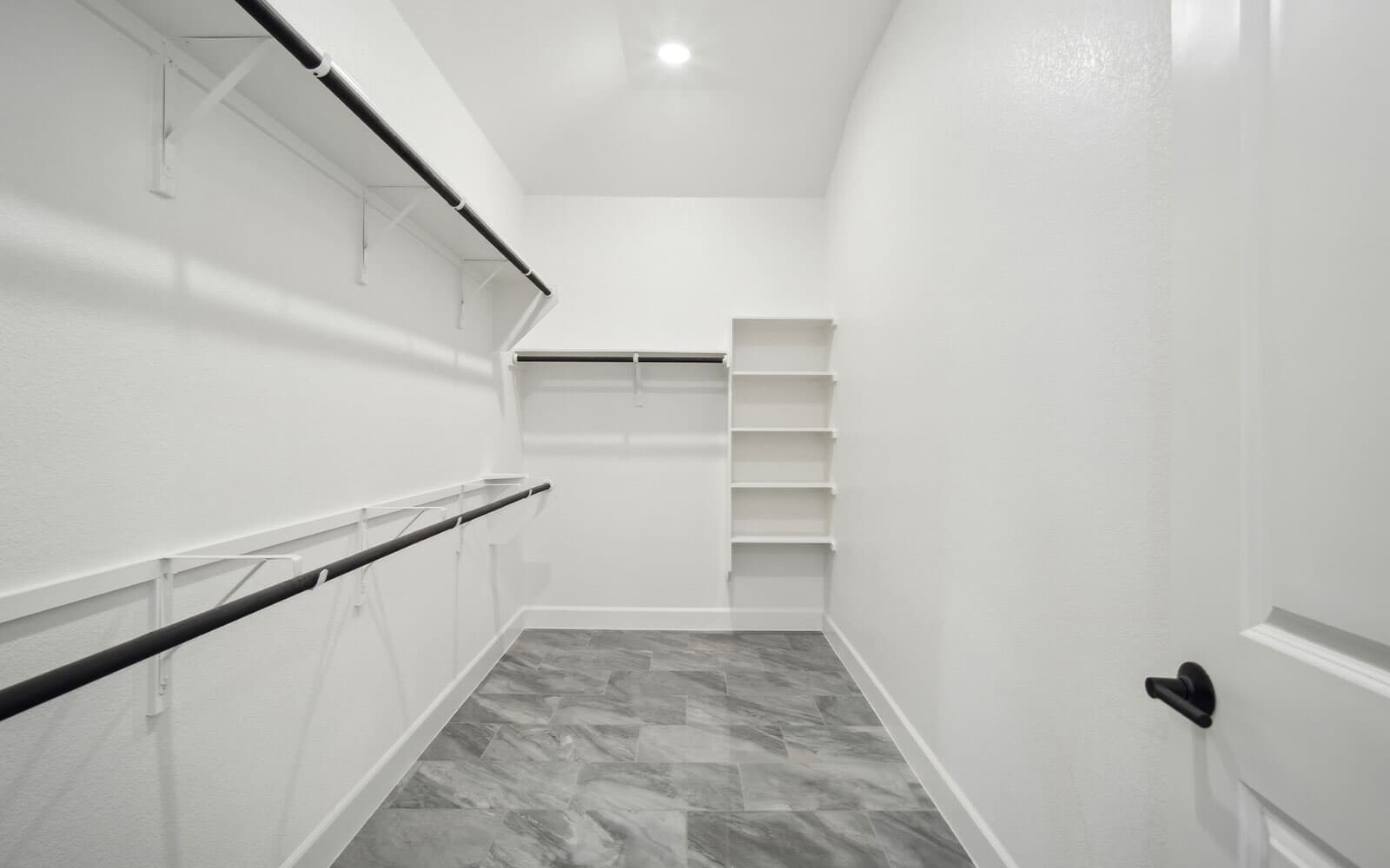1532 Dancing Oak Walk-In Closet