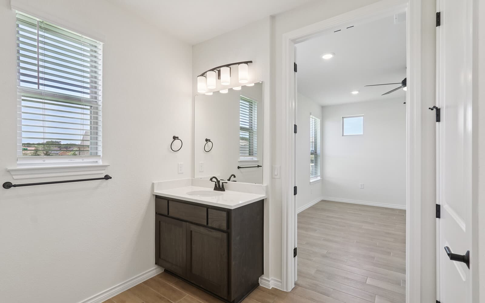 156 Antoinette Way Bathroom