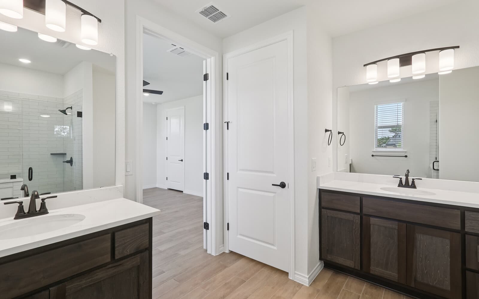 156 Antoinette Way Bathroom