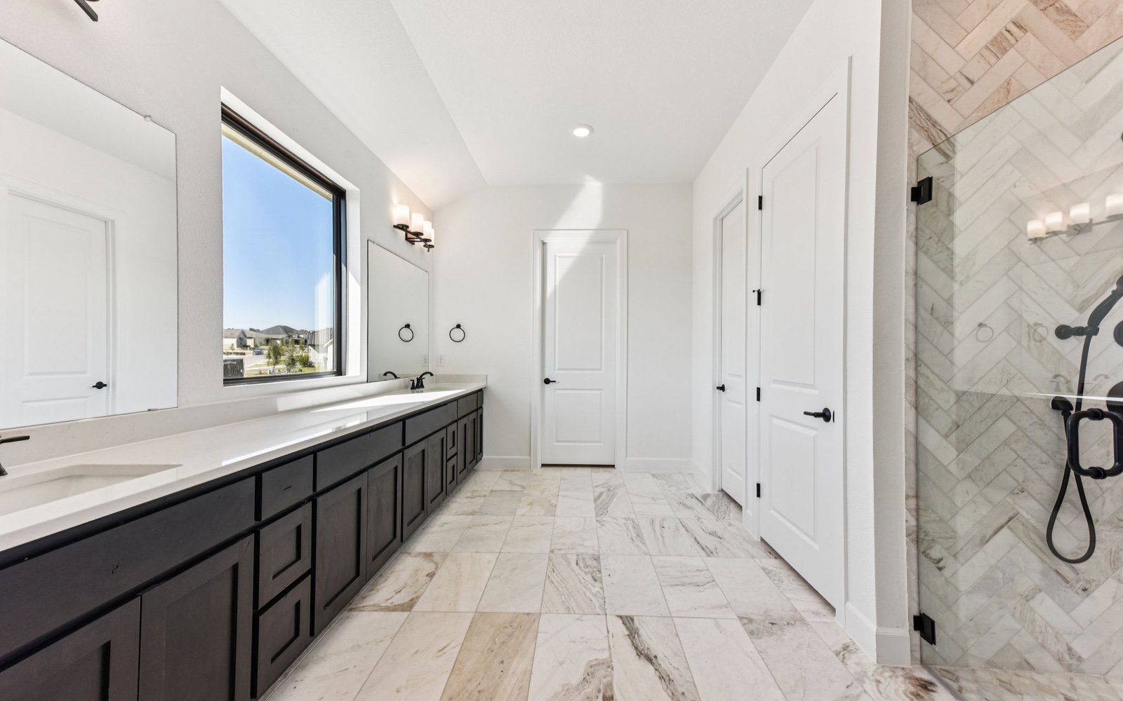 203 Olive Blossom Main Bathroom